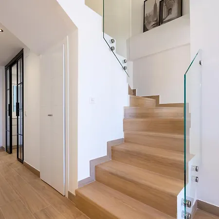 Duplex Deluxe With Sea View By Aora Apartment